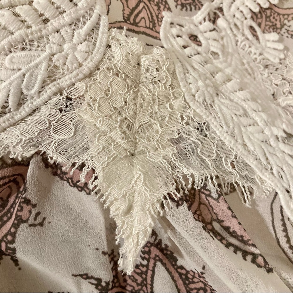 Loft Bohemian Sheer Bell Sleeve Lacy Blouse Paisley Pink Purple Off-White Small - Picture 12 of 16